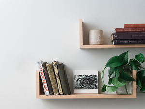 Floating U Shelf